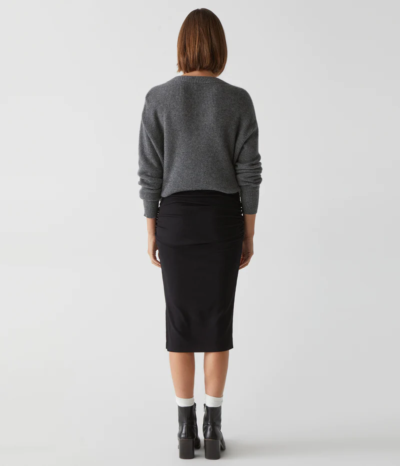 
            
                Load image into Gallery viewer, Rae Midi Skirt
            
        