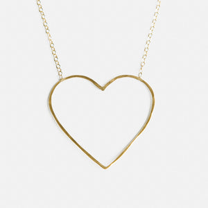 
            
                Load image into Gallery viewer, Petite Heart Necklace
            
        