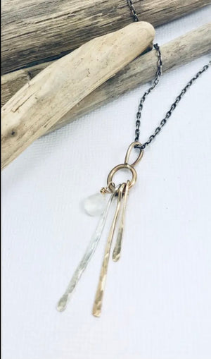 
            
                Load image into Gallery viewer, Hammered Fringe Necklace
            
        