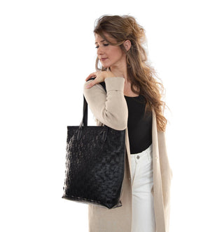 Willa Woven Tote
