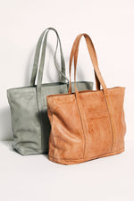 Cali Leather Tote - Accent's Novato