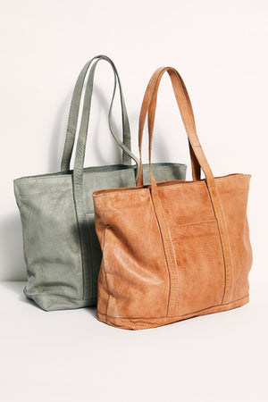 Cali Leather Tote - Accent's Novato
